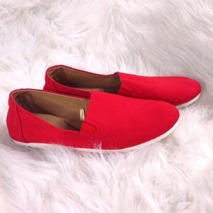 Amazon Essentials Red Slip On Canvas Sneakers Women's Size 9.5